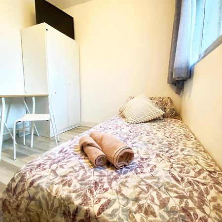 Valencia Guest Rooms Near The Beach In Shared Apartment Экстерьер фото